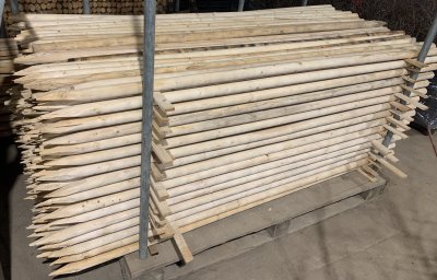 Kůl opěrný 200/4 cm (1ks)